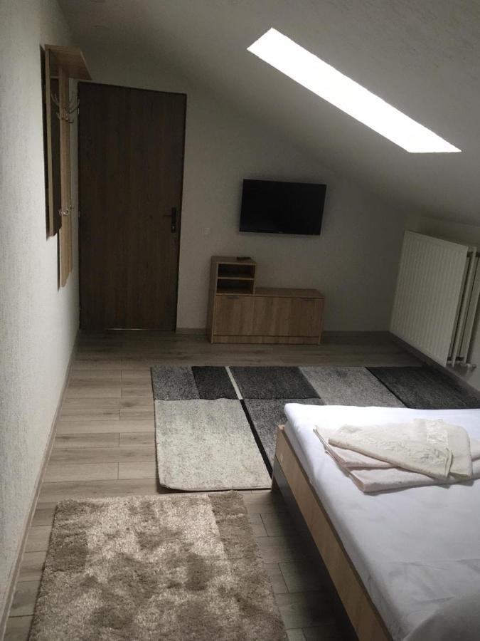 Casa Andy Hotell Buşteni Eksteriør bilde