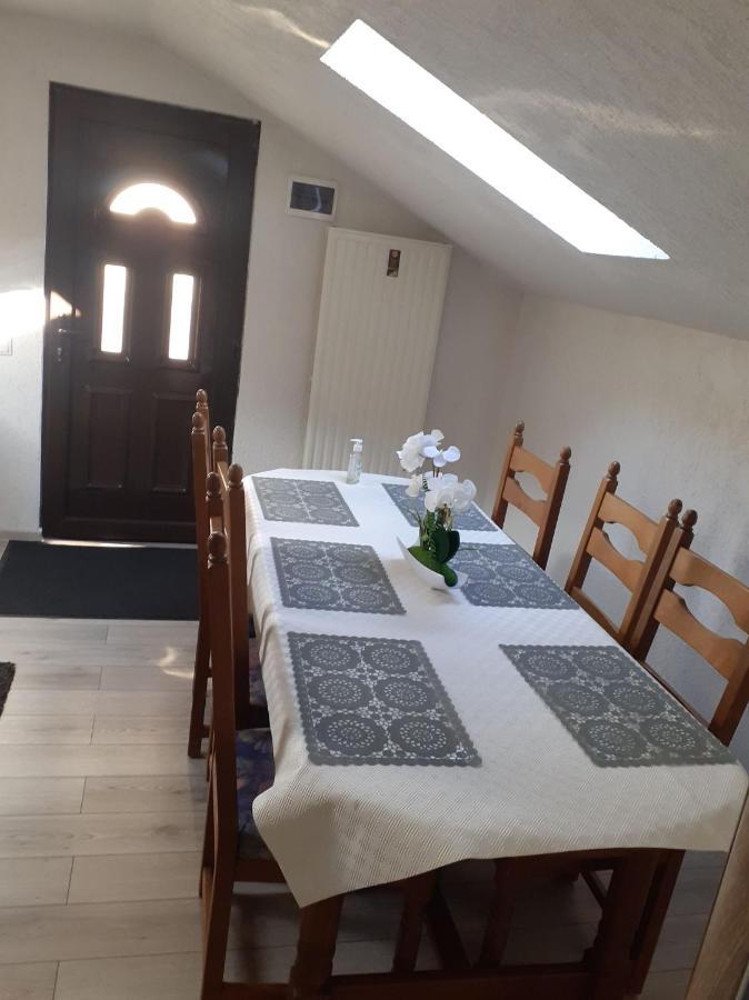 Casa Andy Hotell Buşteni Eksteriør bilde