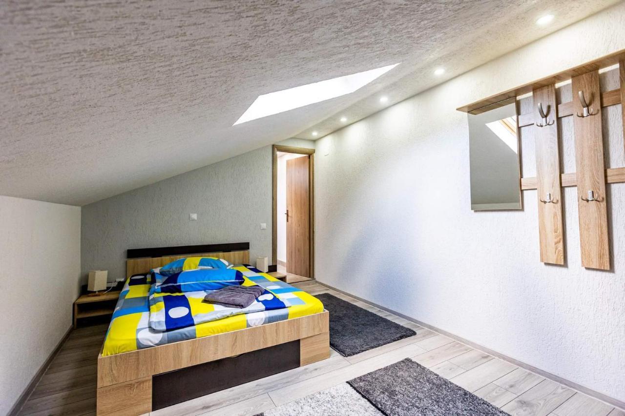 Casa Andy Hotell Buşteni Eksteriør bilde