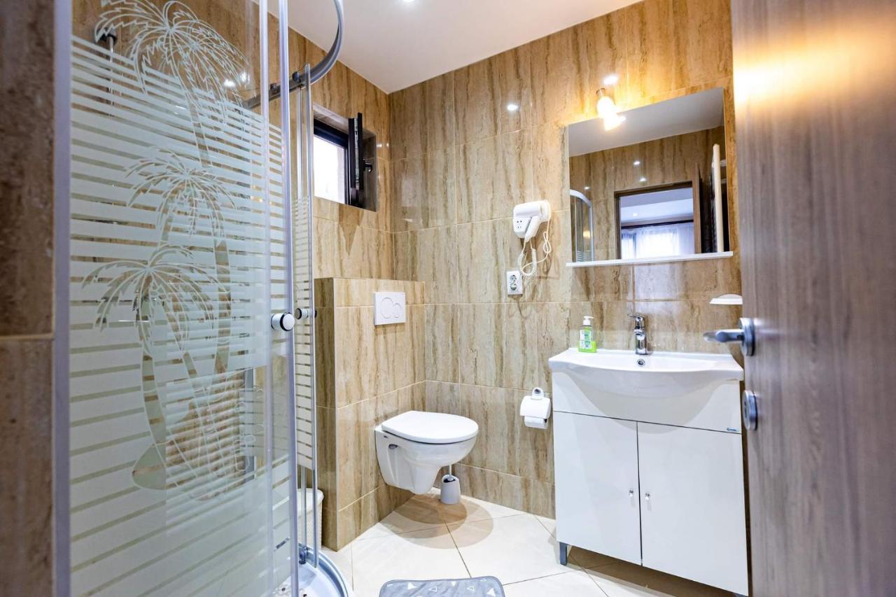Casa Andy Hotell Buşteni Eksteriør bilde